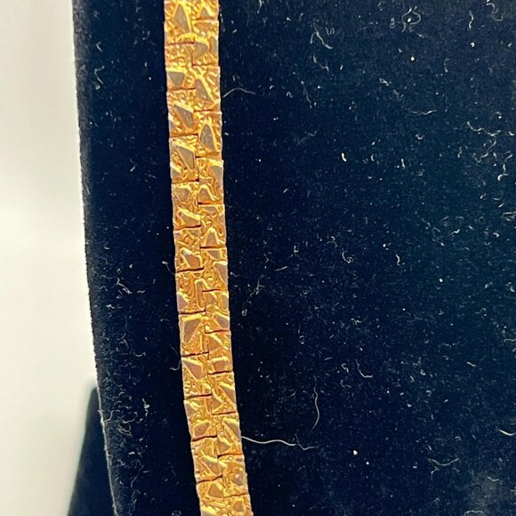 Vintage 80s Gold Tone Textured Link Necklace - Picture 5 of 8